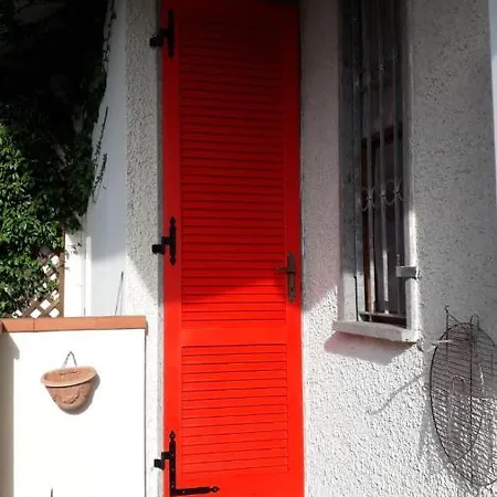 Accogliente Bi-familiare Nyaraló Pietrasanta