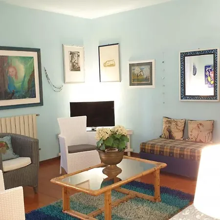 Accogliente Bi-familiare * Pietrasanta