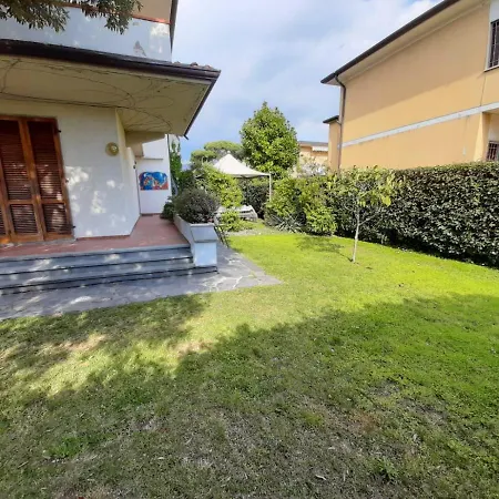 Accogliente Bi-familiare *